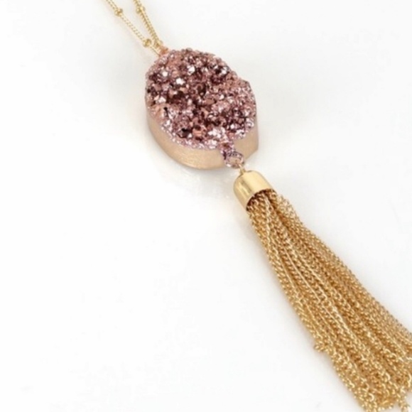 Gold druzy pendant necklace with tassels - Picture 6 of 6